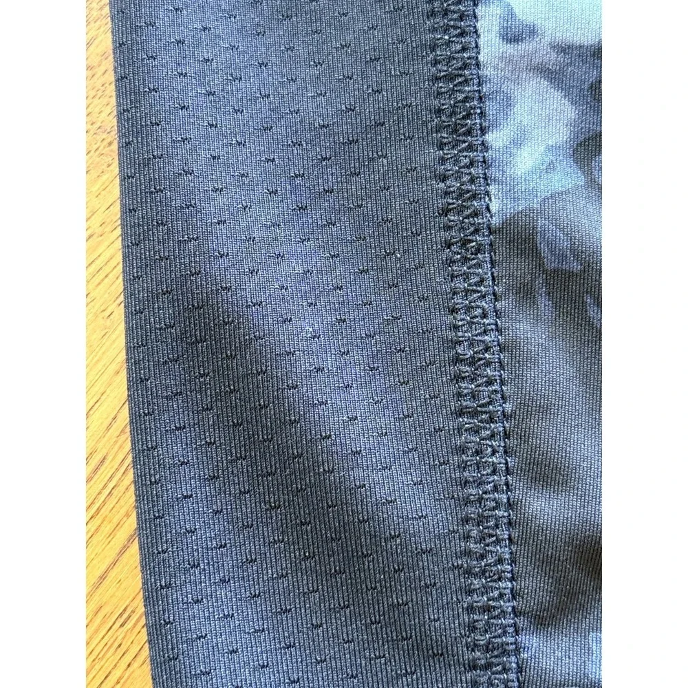 Athleta Womens Large‎ Gray Black Camo Long Sleeve Athletic Running Workout Top